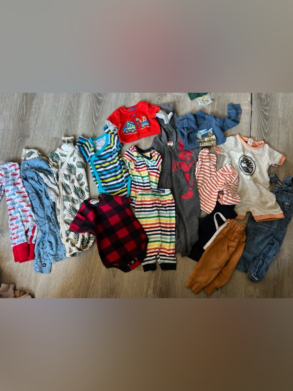 Mixed baby clothing bundle